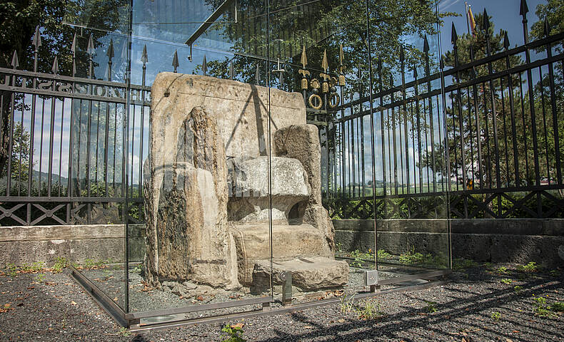 Maria Saal bei Klagenfurt am Wörthersee mit dem Herzogstuhl