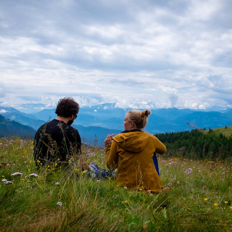 <p>Urlaub zu zweit am Millstätter See, Biwak am Campingplatz; Sabrina Schütt, Weg der Liebe</p>