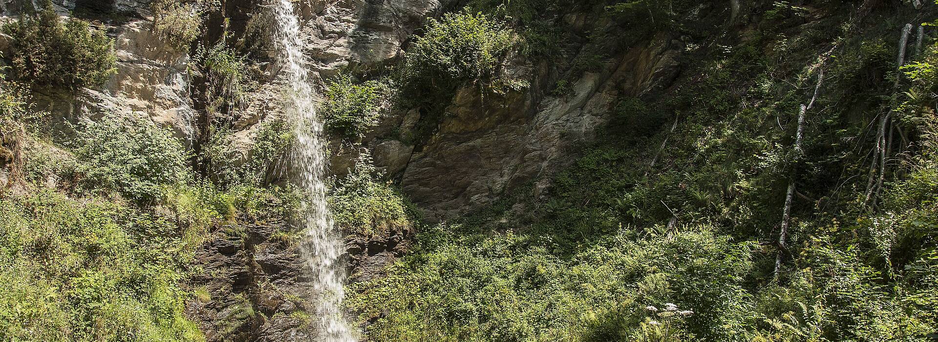 Treffen in der Region Villach mit dem Finsterbach Wasserfall