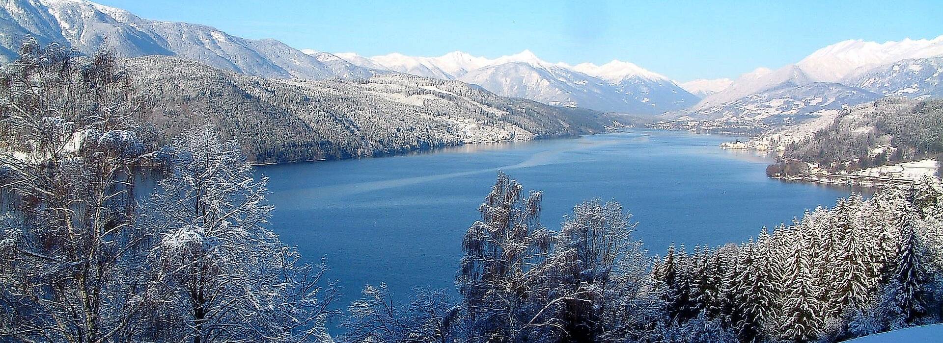 Blick auf den Millstätter See im Winter