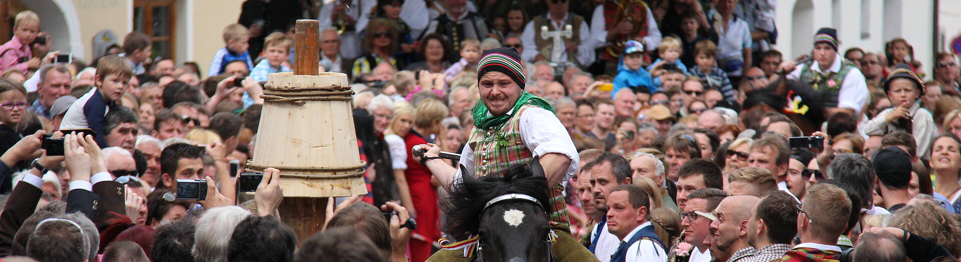 Kufenstechen in Feistritz an der Gail in der Naturarena Kärnten