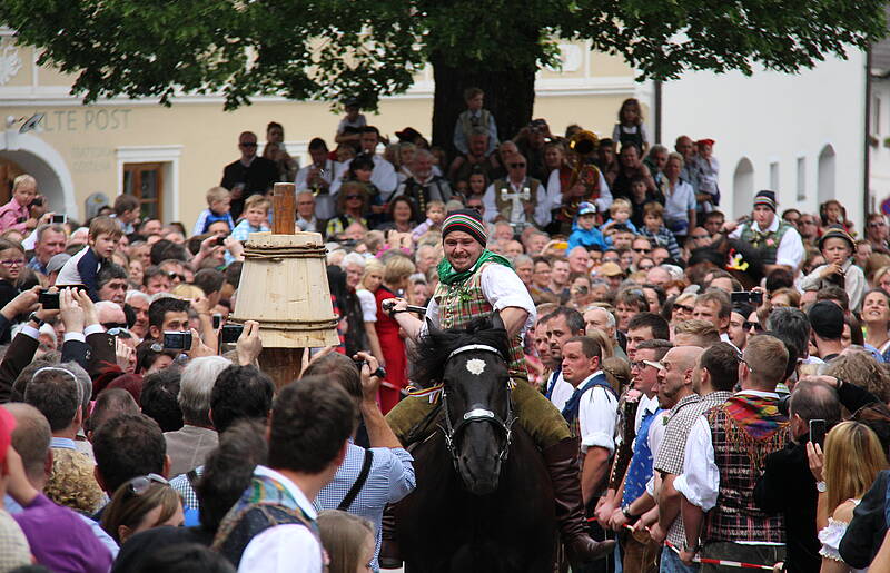 Kufenstechen in Feistritz an der Gail in der Naturarena Kärnten