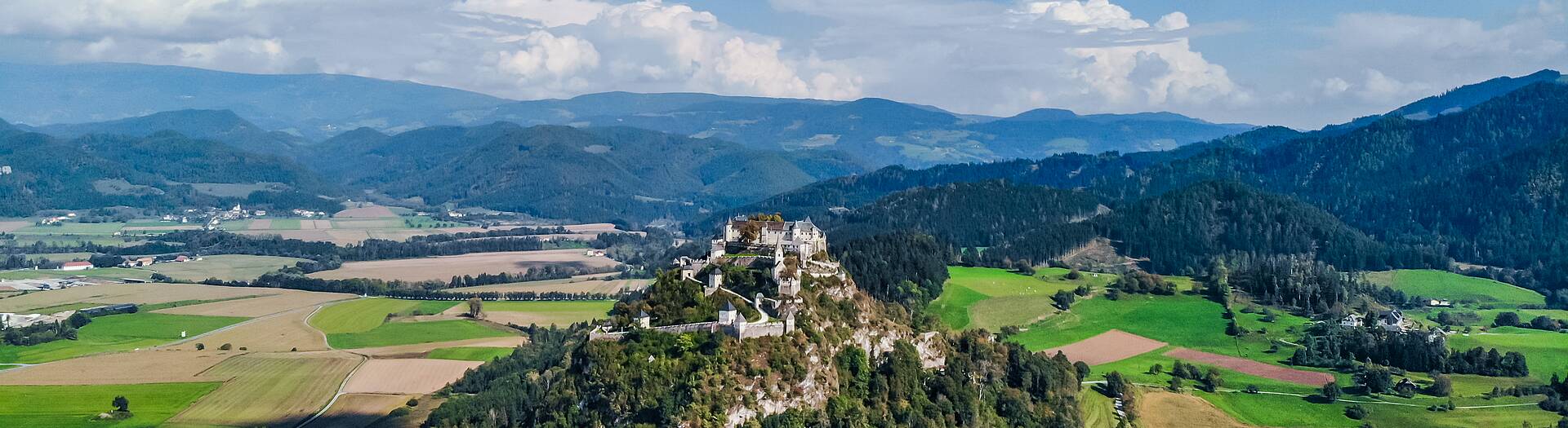 Die Felsenburg Burg Hochosterwitz in Kärnten