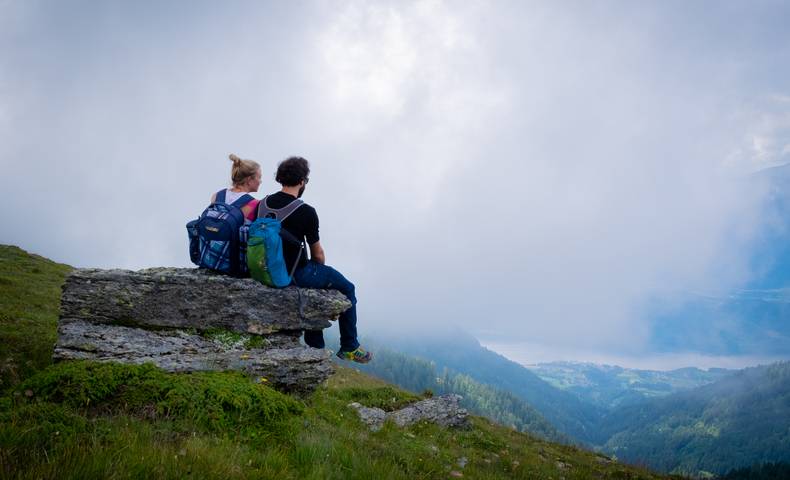 <p>Urlaub zu zweit am Millstätter See, Biwak am Campingplatz; Sabrina Schütt, Weg der Liebe</p>