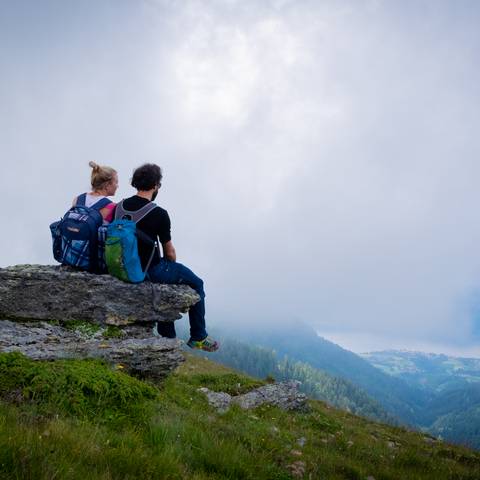 <p>Urlaub zu zweit am Millstätter See, Biwak am Campingplatz; Sabrina Schütt, Weg der Liebe</p>