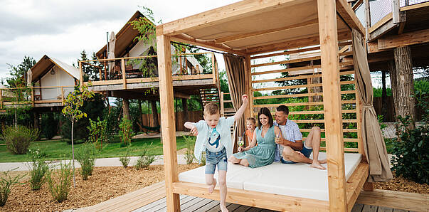 Mit der Familie am Glamping-Resort Pirkdorfer See