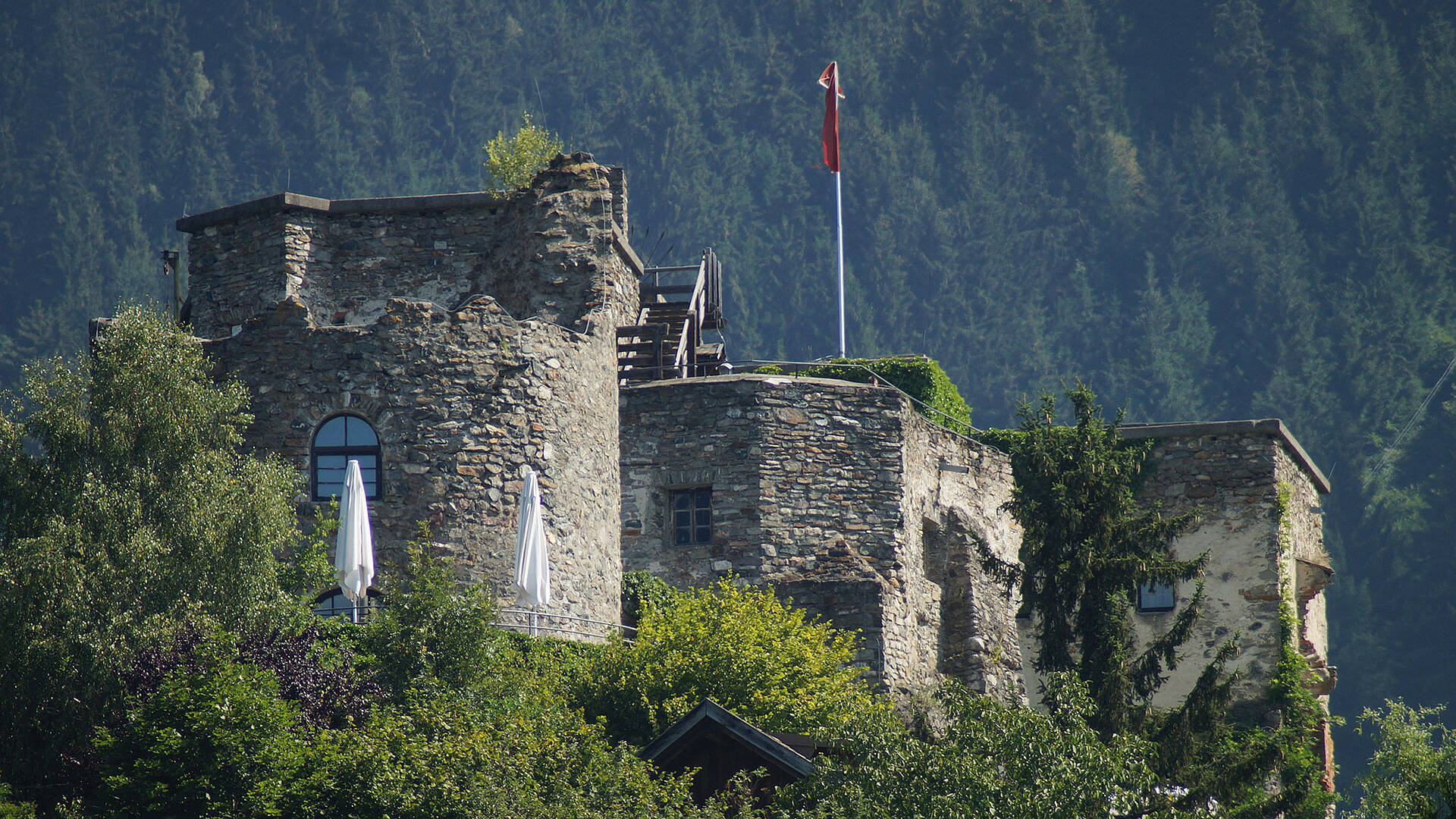 Burg Sommeregg 