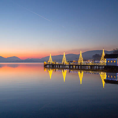 Advent Klagenfurt Highlight Winter Bootsanlegestelle Christbaum