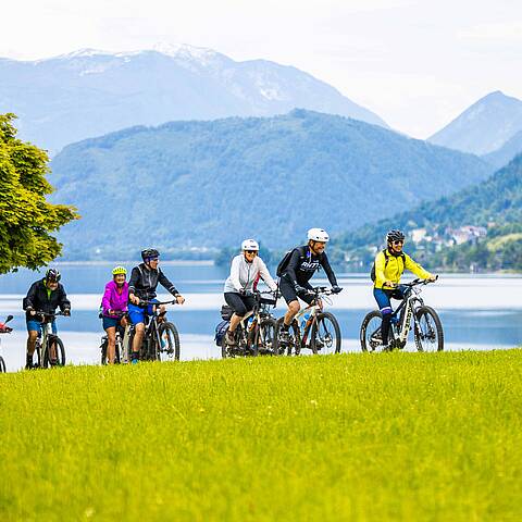 Genussradeln auf der sonnigen Südseite der Alpen.